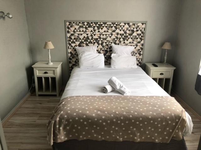L'Escapade Hotell Carentan Exteriör bild