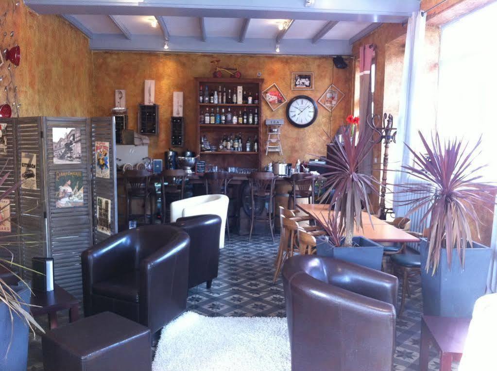 L'Escapade Hotell Carentan Exteriör bild